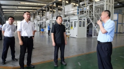 解洪涛调研区工业项目建设指挥部：环保科技助力绿色发展